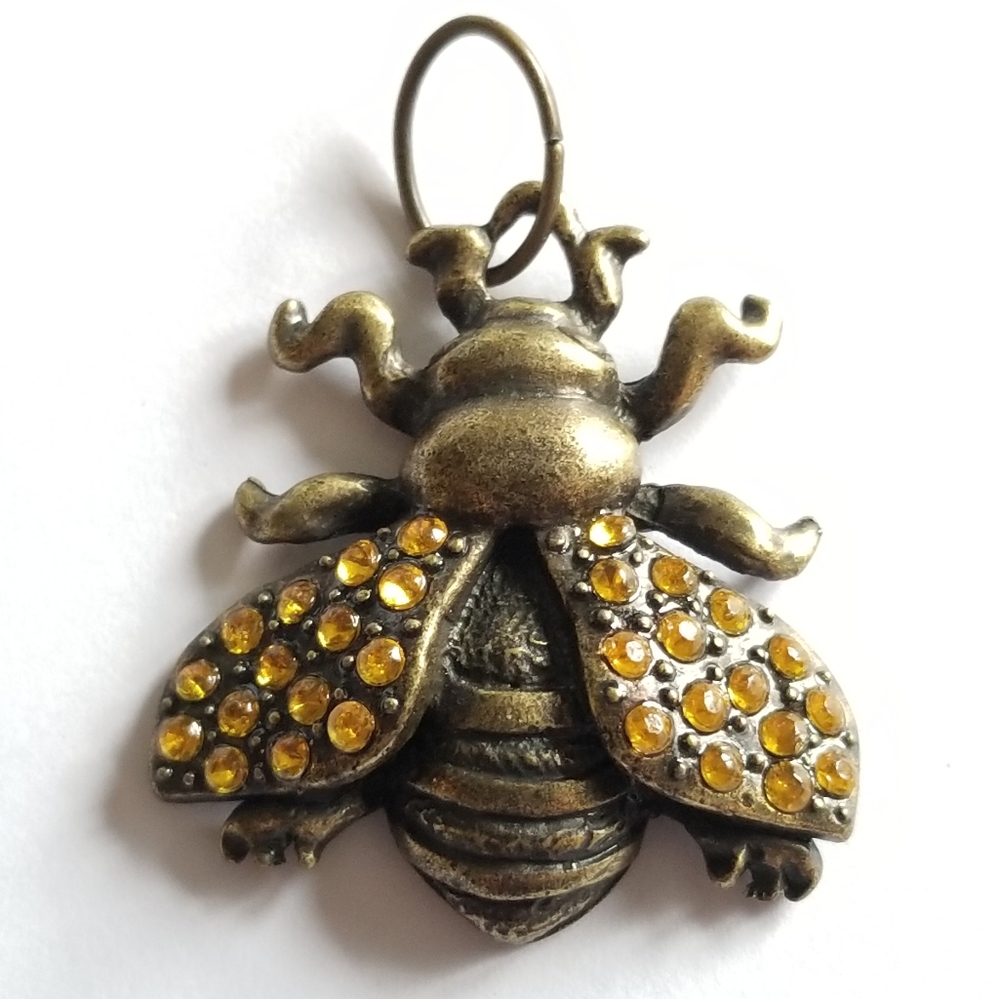 Bee pendant yellow rhinestones insect bug bumblebee bumble charm gold tone